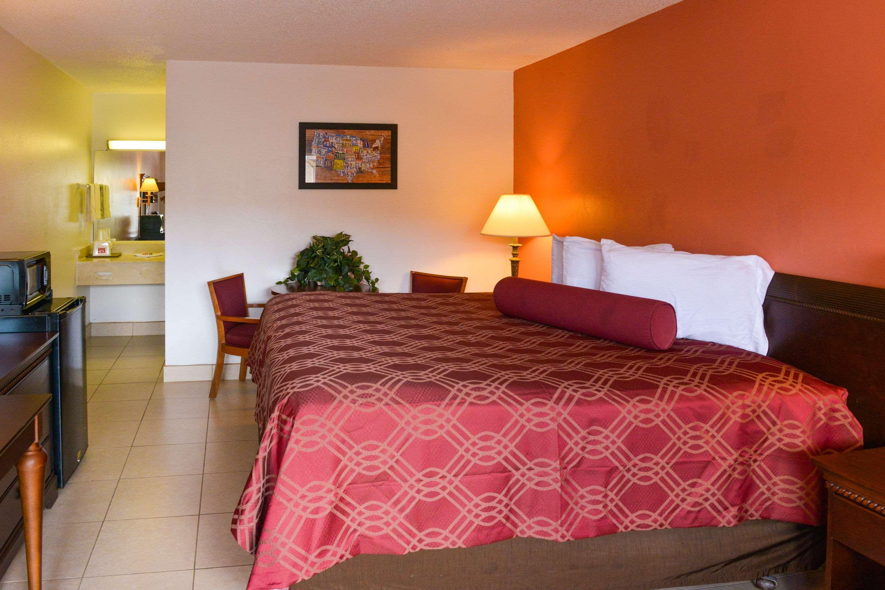 Econo Lodge North Норт-Форт-Маєрс Екстер'єр фото