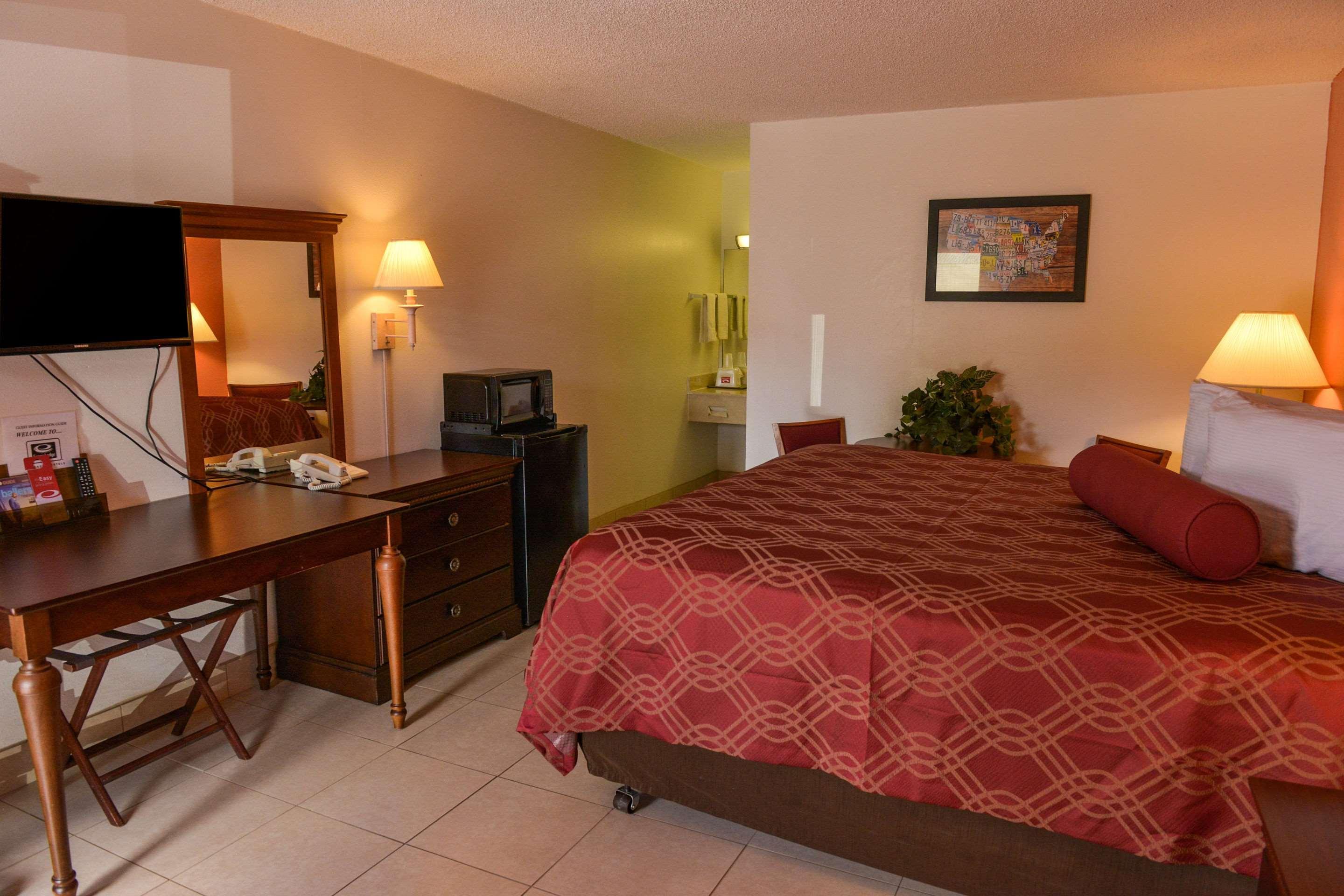 Econo Lodge North Норт-Форт-Маєрс Екстер'єр фото