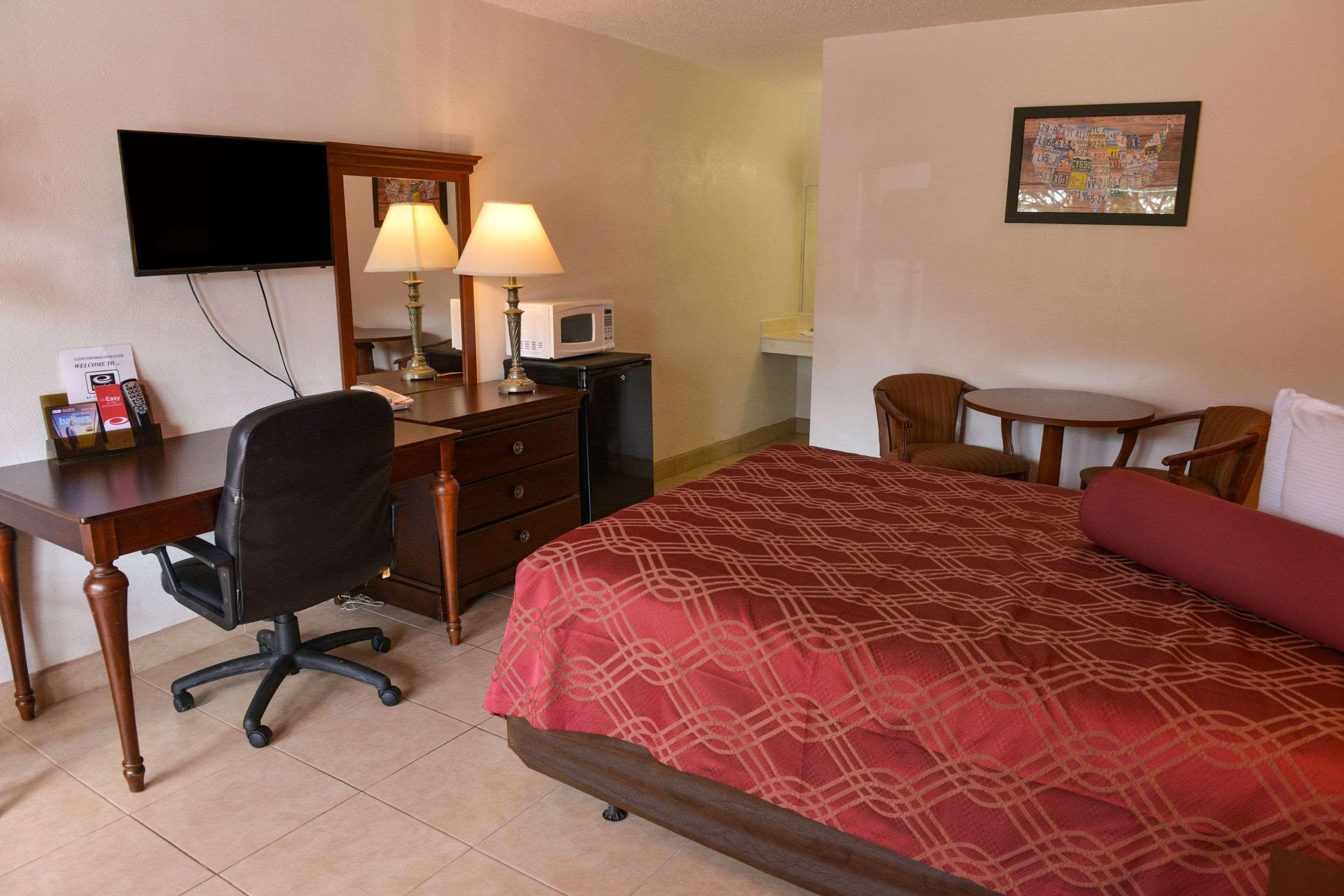 Econo Lodge North Норт-Форт-Маєрс Екстер'єр фото