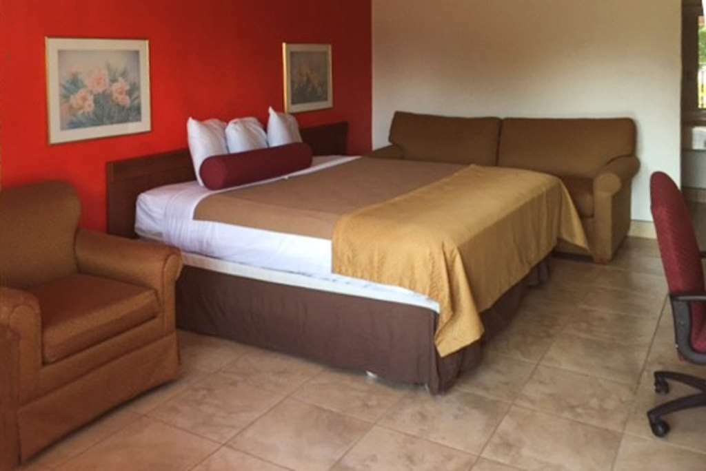 Econo Lodge North Норт-Форт-Маєрс Номер фото